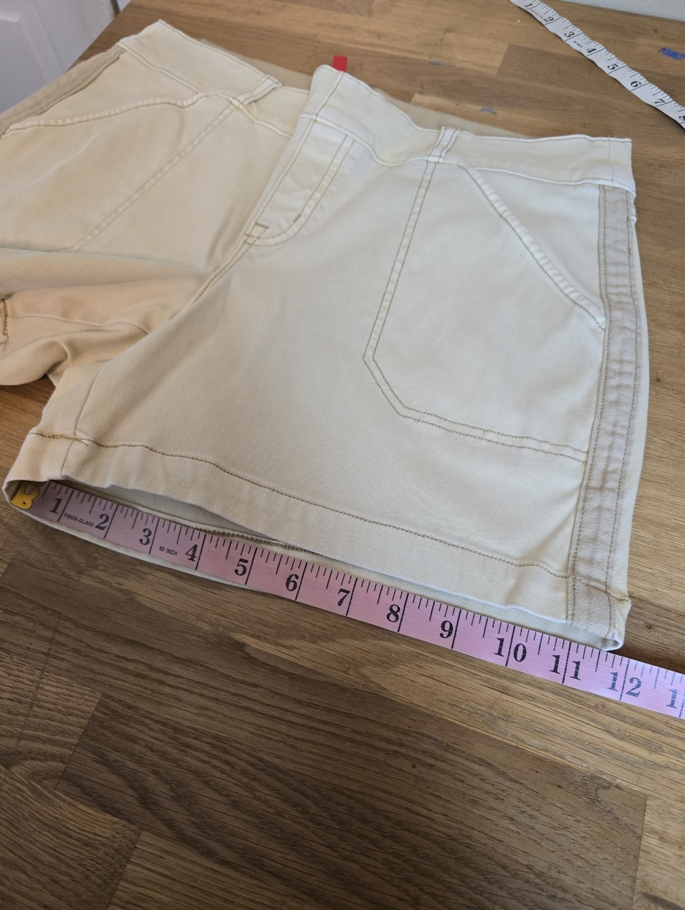 Spanx Stretch Twill Shorts Women’s Large Khaki / Beige High Rise Shaping Casual - Picture 12 of 12